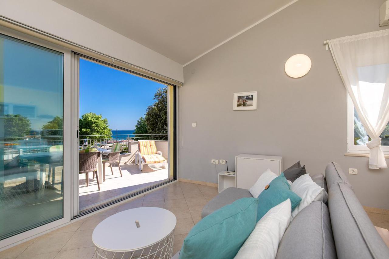 Apartment Portapisana Just 50M From The Beach Krk Town Bagian luar foto