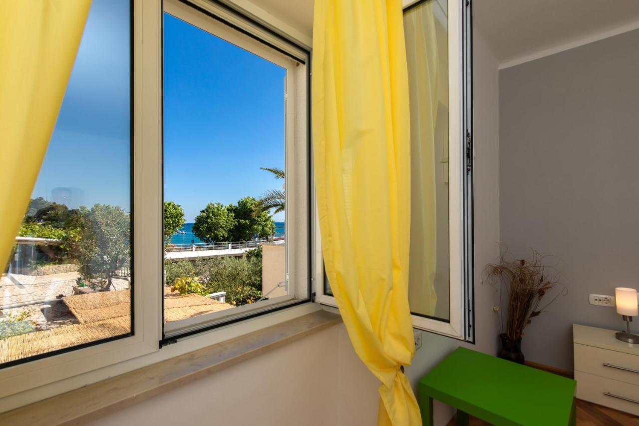 Apartment Portapisana Just 50M From The Beach Krk Town Bagian luar foto