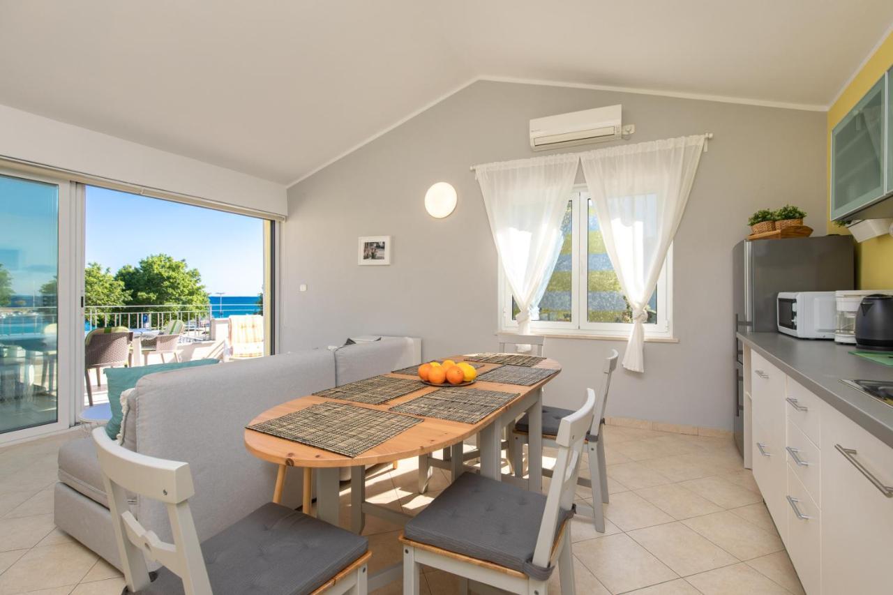 Apartment Portapisana Just 50M From The Beach Krk Town Bagian luar foto