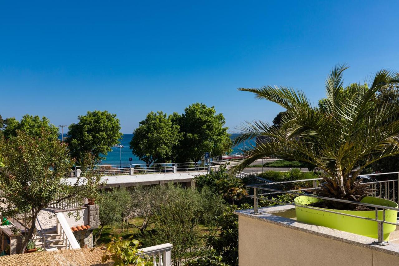 Apartment Portapisana Just 50M From The Beach Krk Town Bagian luar foto
